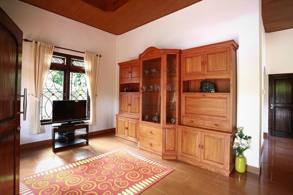Villa Maryadi Lovina Exterior foto