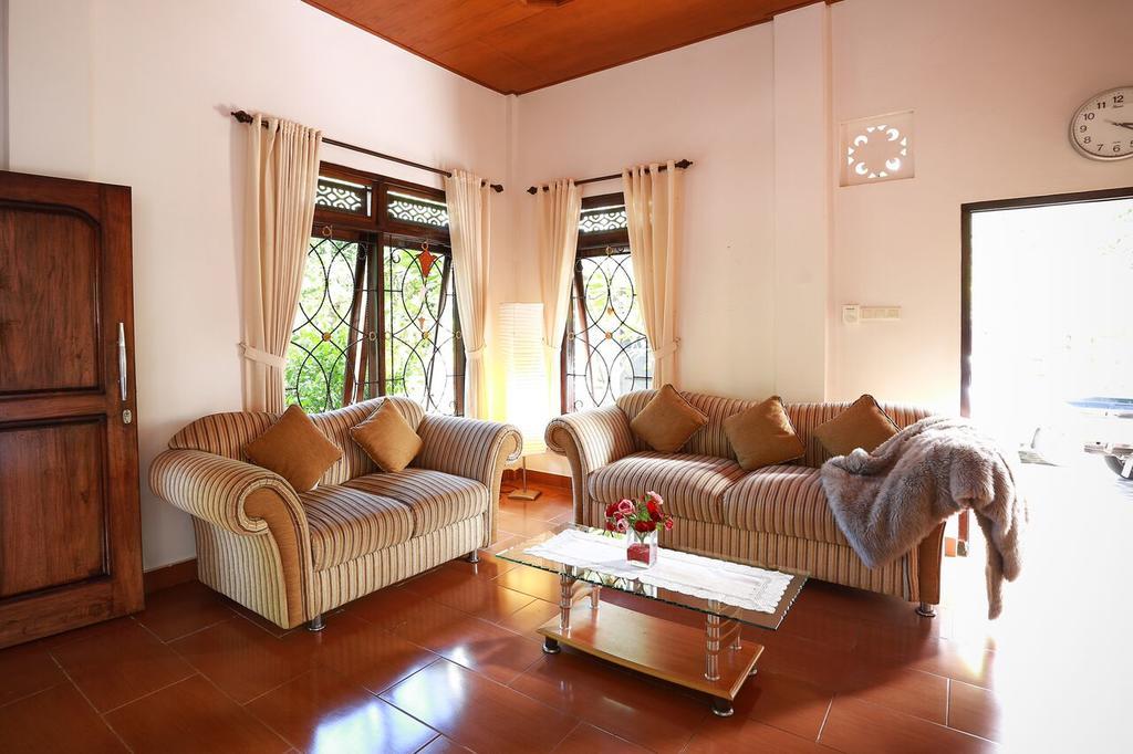 Villa Maryadi Lovina Exterior foto